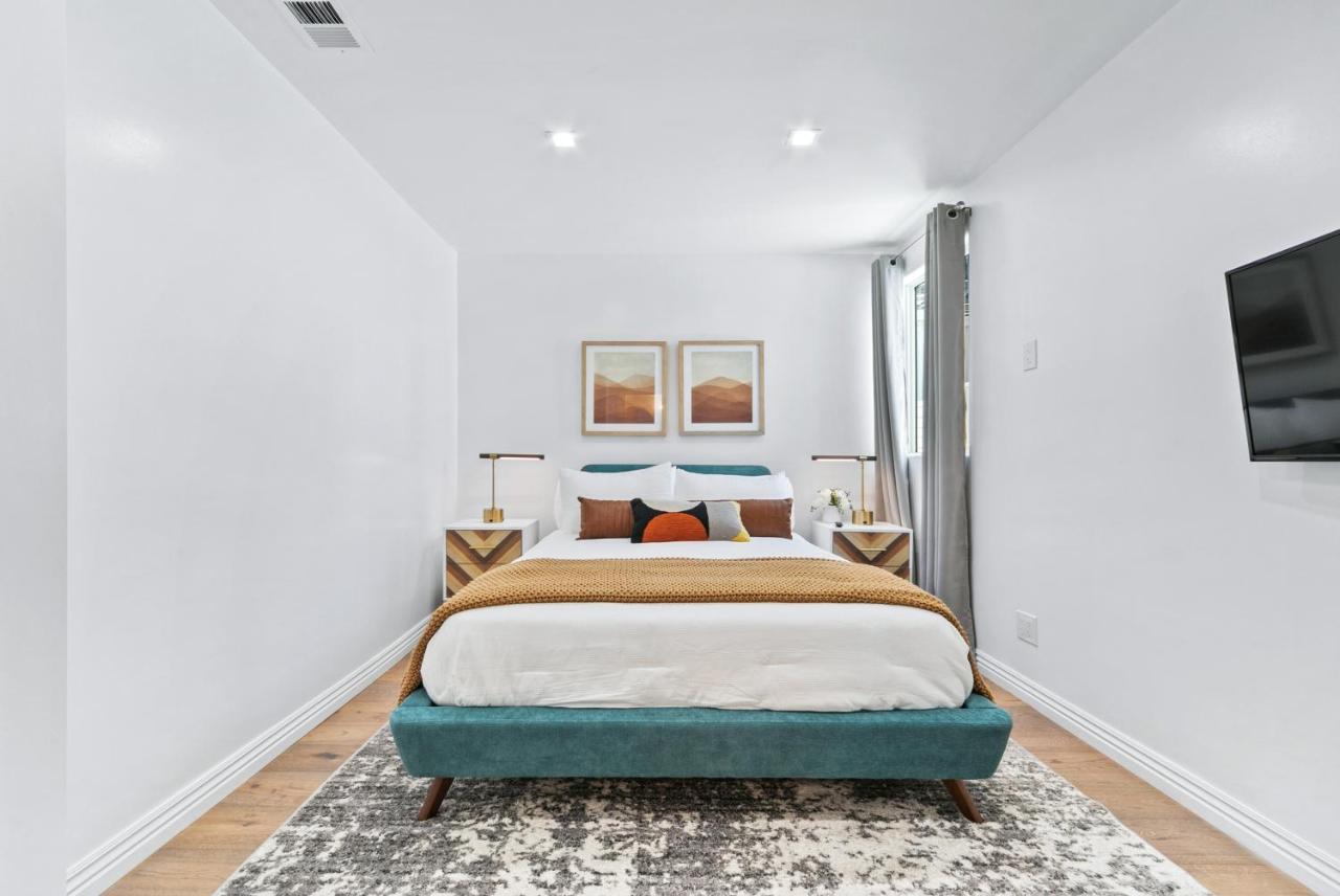 Studio City Contemporary Villa With Pool Sleeps 10 Los Angeles Kültér fotó
