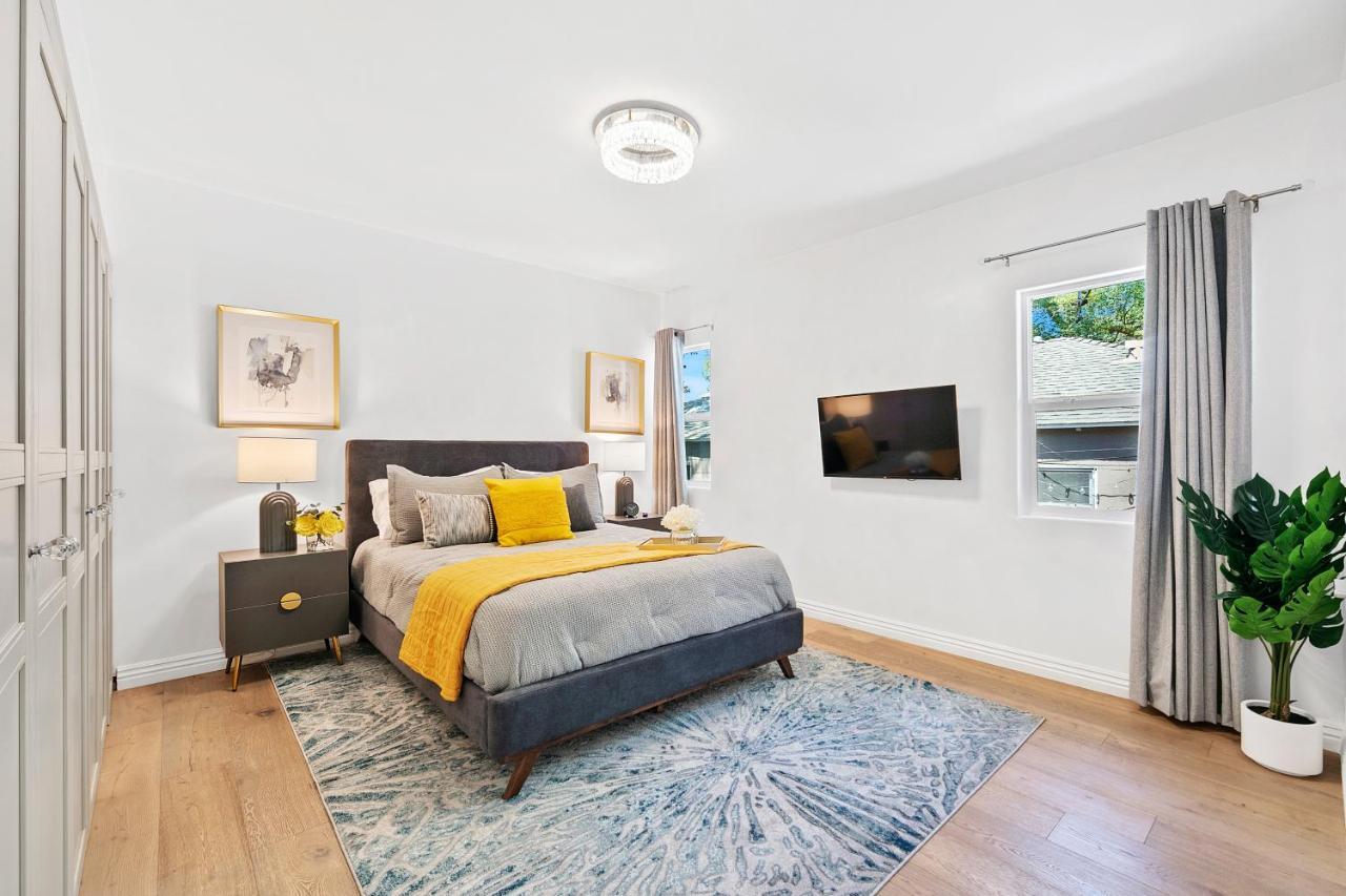 Studio City Contemporary Villa With Pool Sleeps 10 Los Angeles Kültér fotó